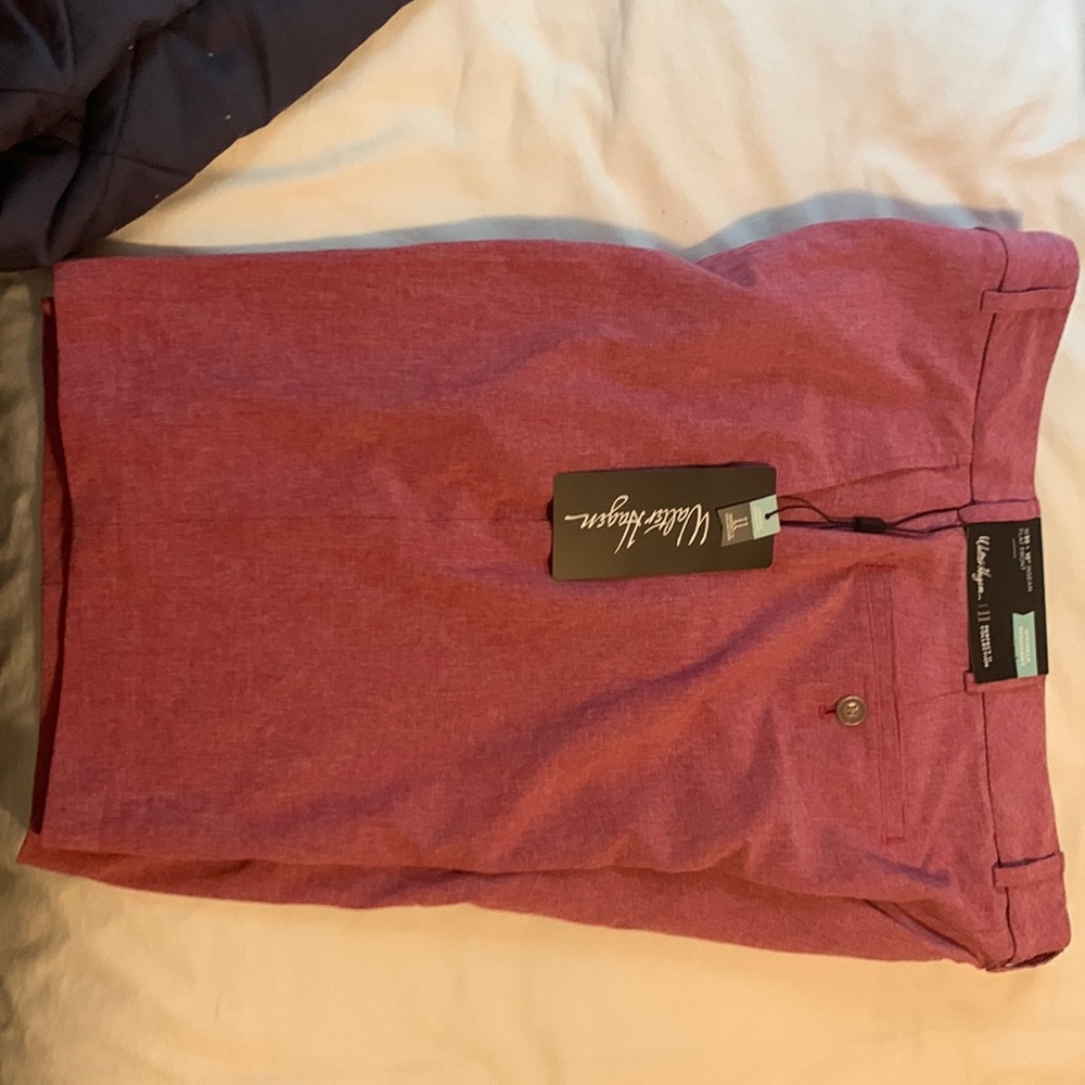 Walter Hagen size 30 waist 10” inseam red shorts